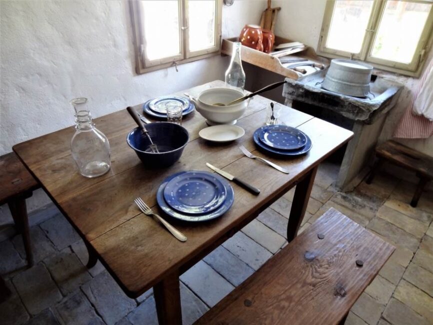 Bieżnik na stole – co warto wiedzieć